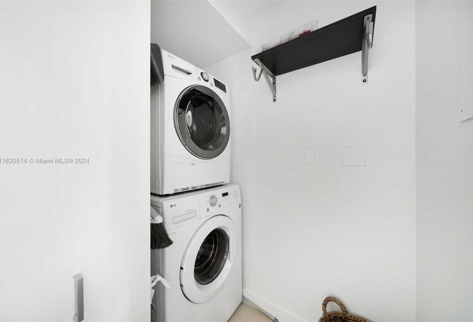 Small Image of 900 BISCAYNE BLVD #905, Miami Number 12