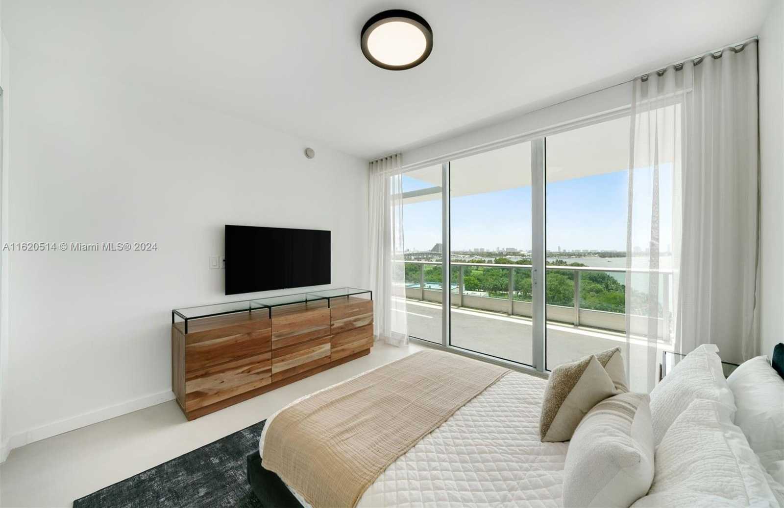 Small Image of 900 BISCAYNE BLVD #905, Miami Number 16