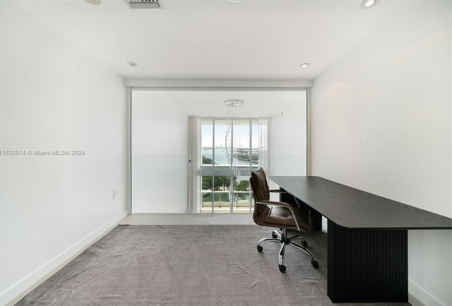 Small Image of 900 BISCAYNE BLVD #905, Miami Number 20