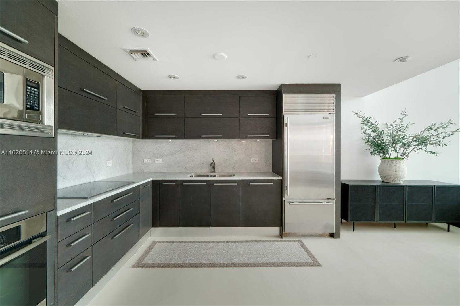 Small Image of 900 BISCAYNE BLVD #905, Miami Number 9