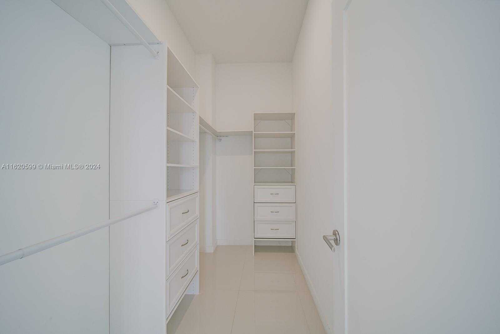 Small Image of 601 NORTH EAST 27TH ST #PH1904, Miami Number 18