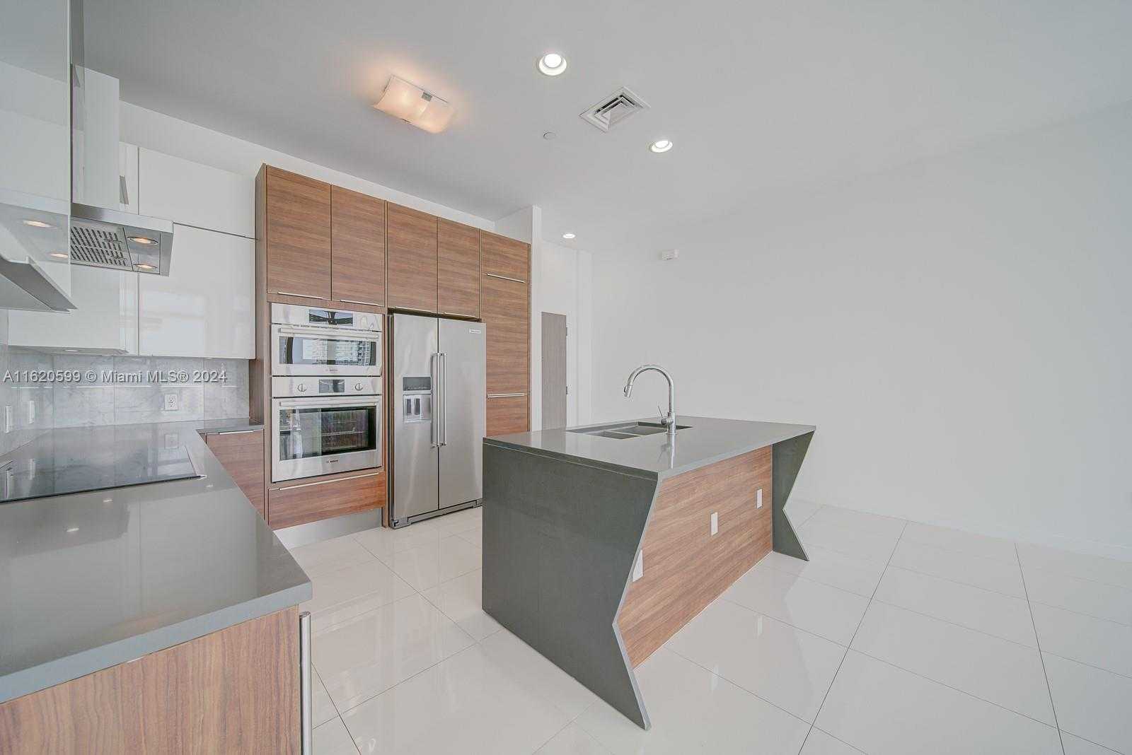 Small Image of 601 NORTH EAST 27TH ST #PH1904, Miami Number 2