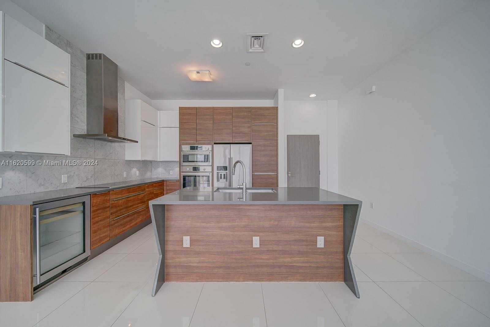 Small Image of 601 NORTH EAST 27TH ST #PH1904, Miami Number 4
