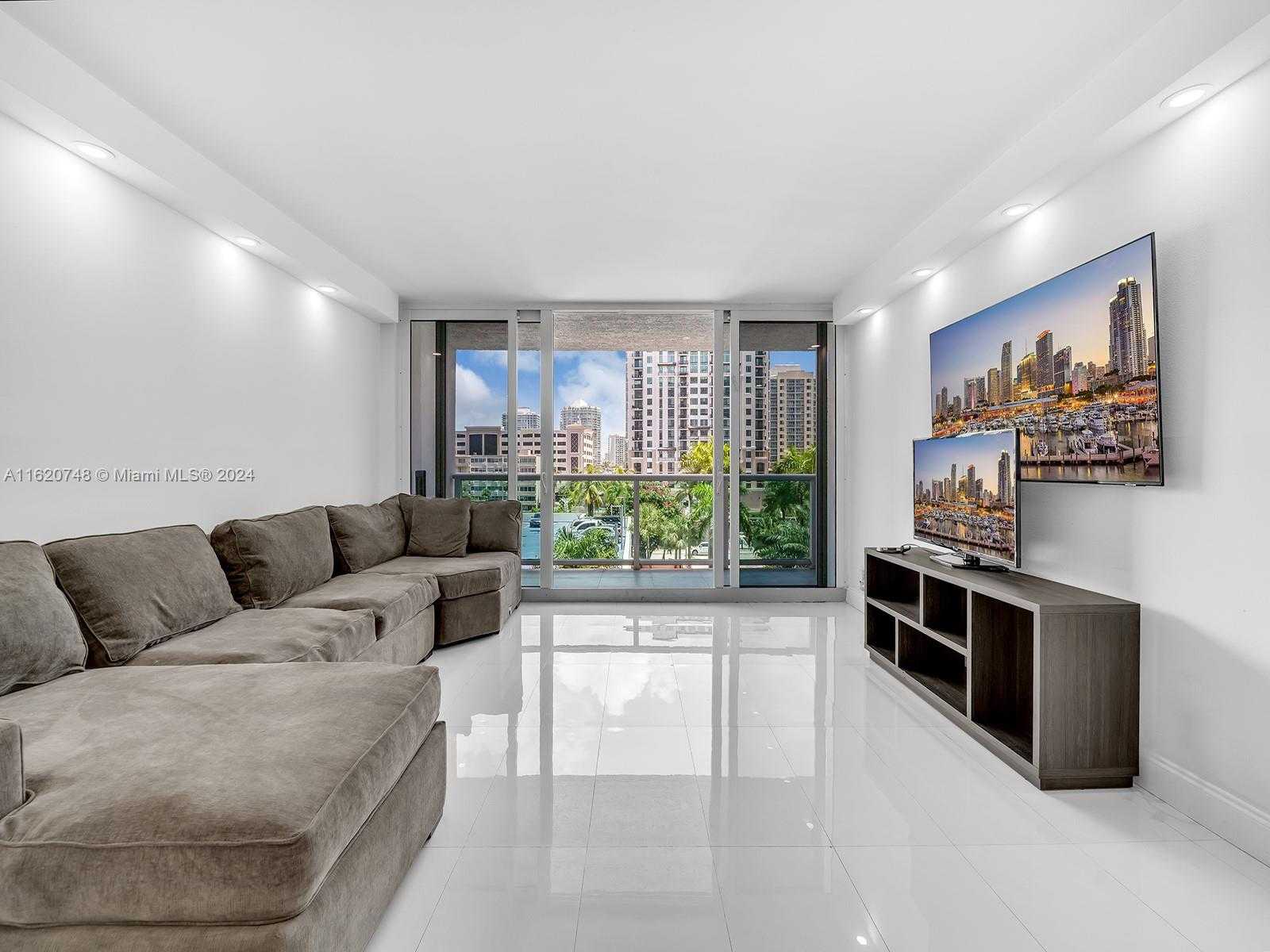 Small Image of 100 BAYVIEW DR #430, Sunny Isles Beach Number 12
