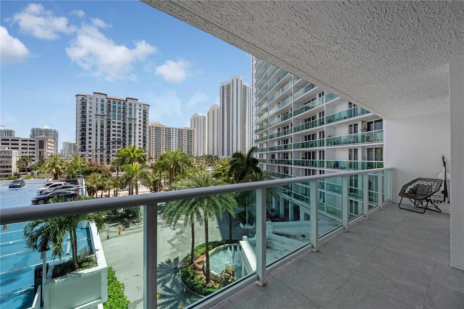 Small Image of 100 BAYVIEW DR #430, Sunny Isles Beach Number 16