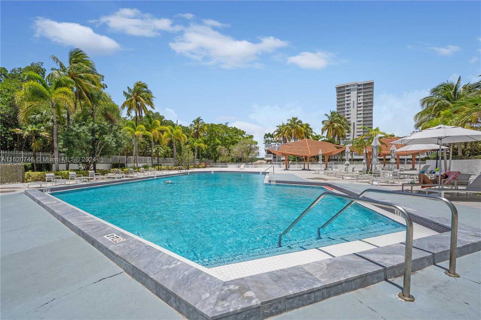 Small Image of 100 BAYVIEW DR #430, Sunny Isles Beach Number 21