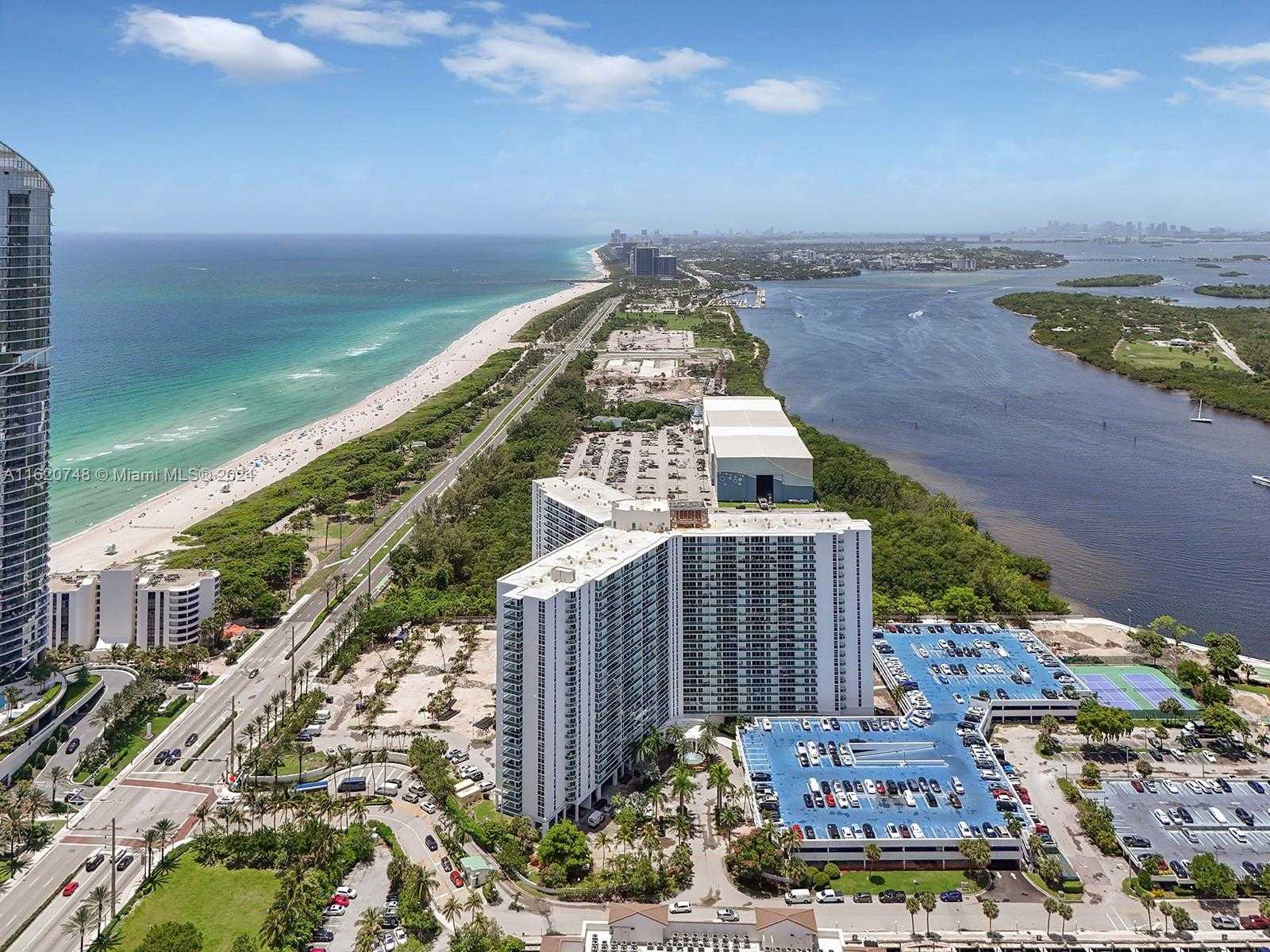 Small Image of 100 BAYVIEW DR #430, Sunny Isles Beach Number 27