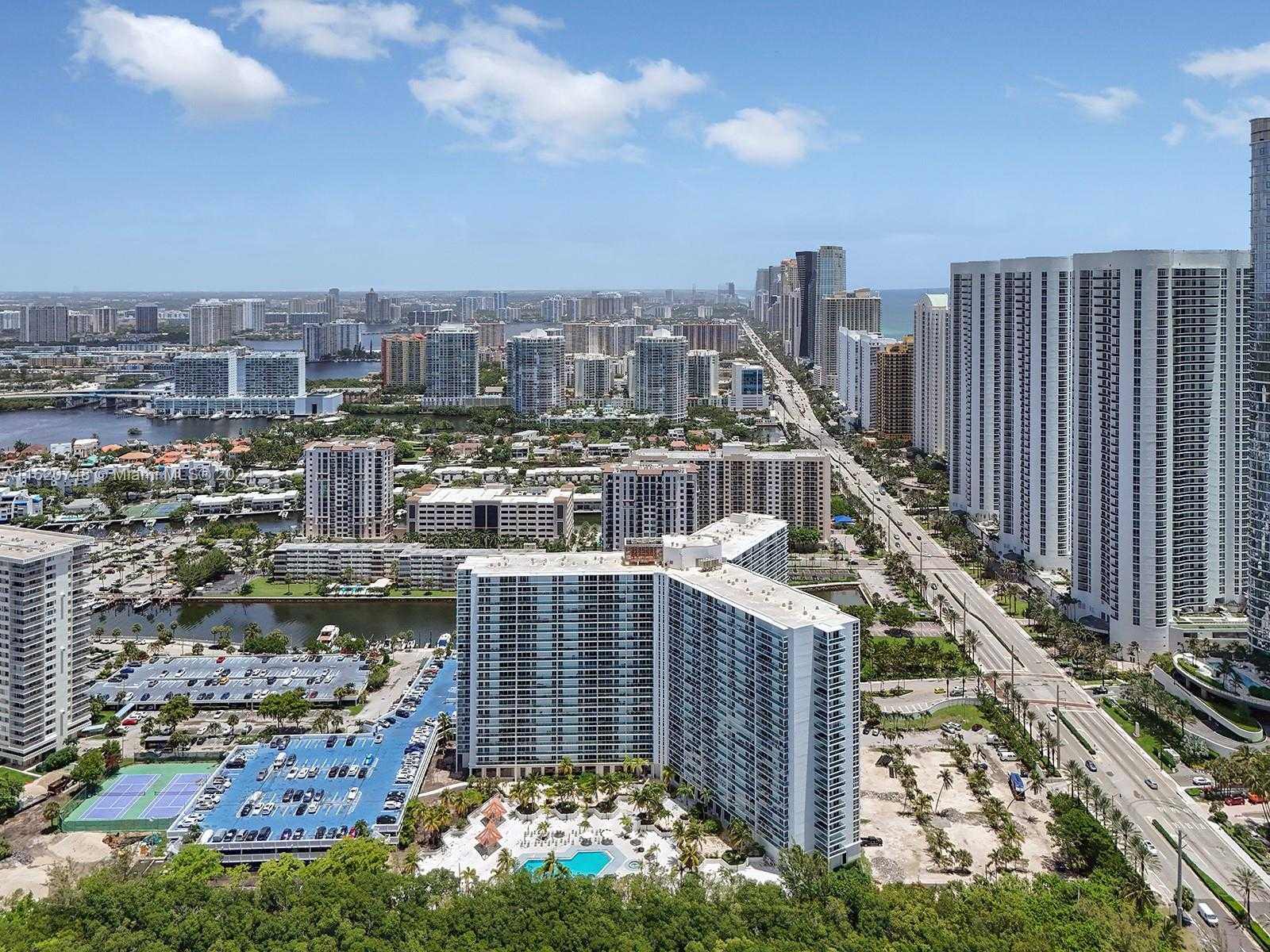 Small Image of 100 BAYVIEW DR #430, Sunny Isles Beach Number 29