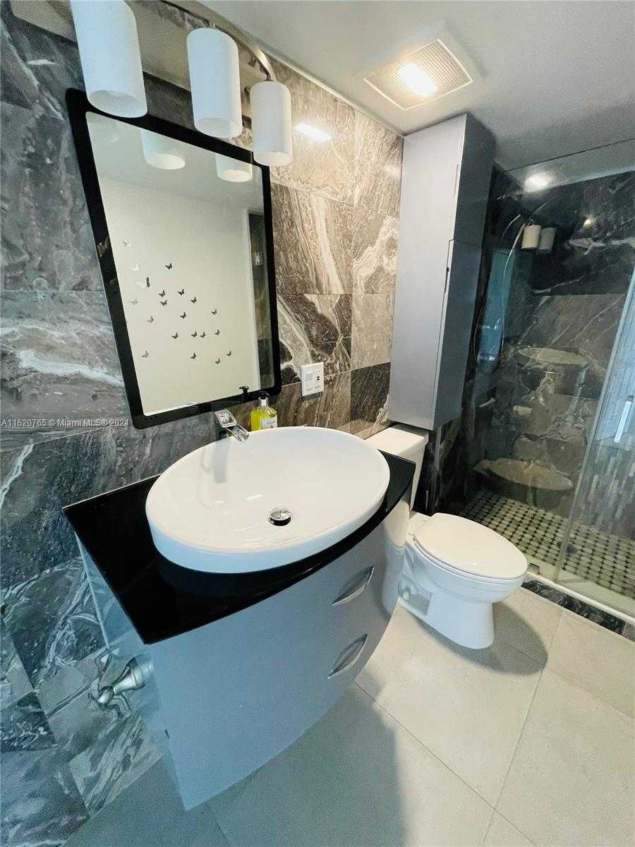 Small Image of 20379 WEST COUNTRY CLUB DR #1836, Aventura Number 16