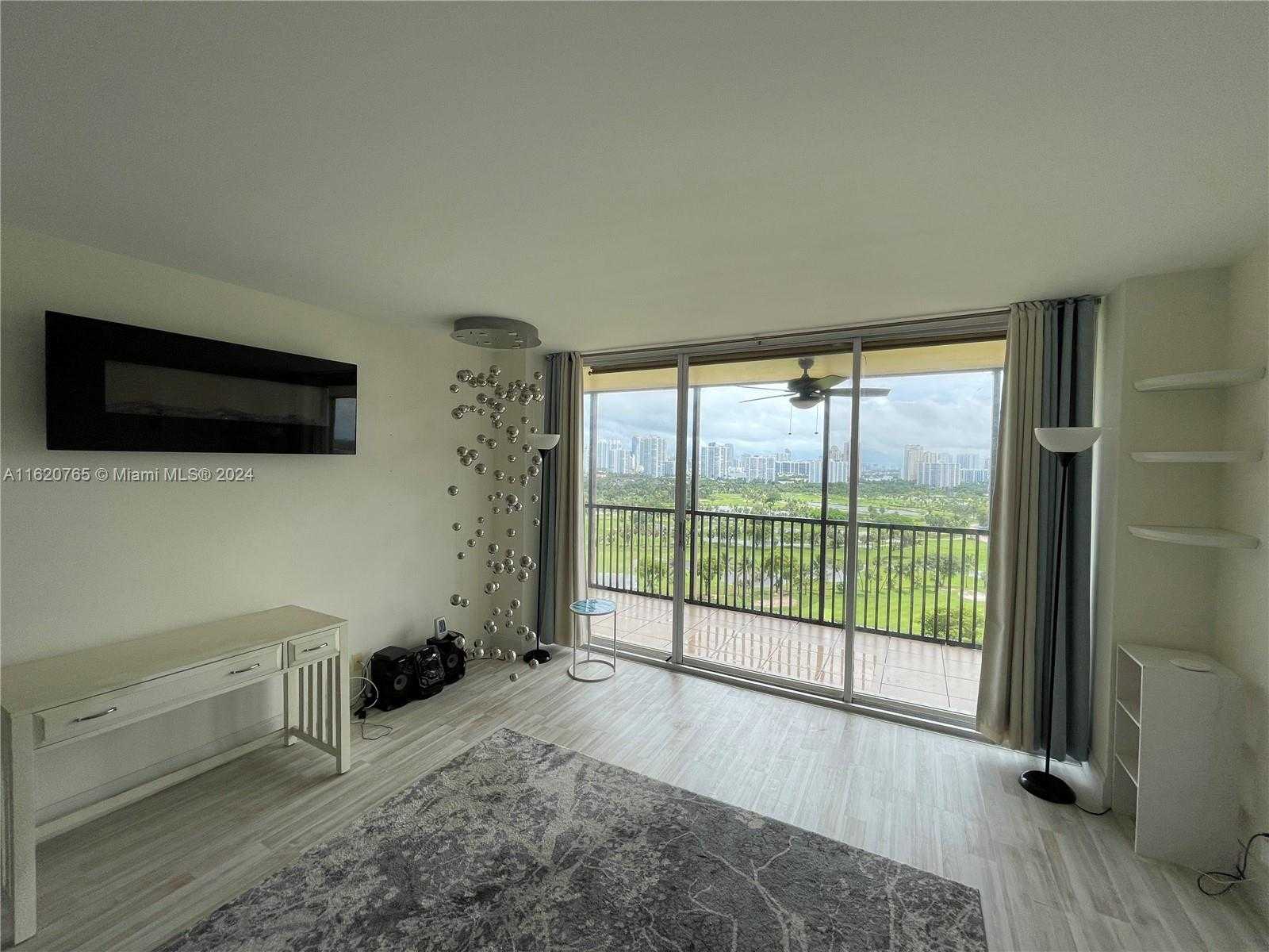 Small Image of 20379 WEST COUNTRY CLUB DR #1836, Aventura Number 4