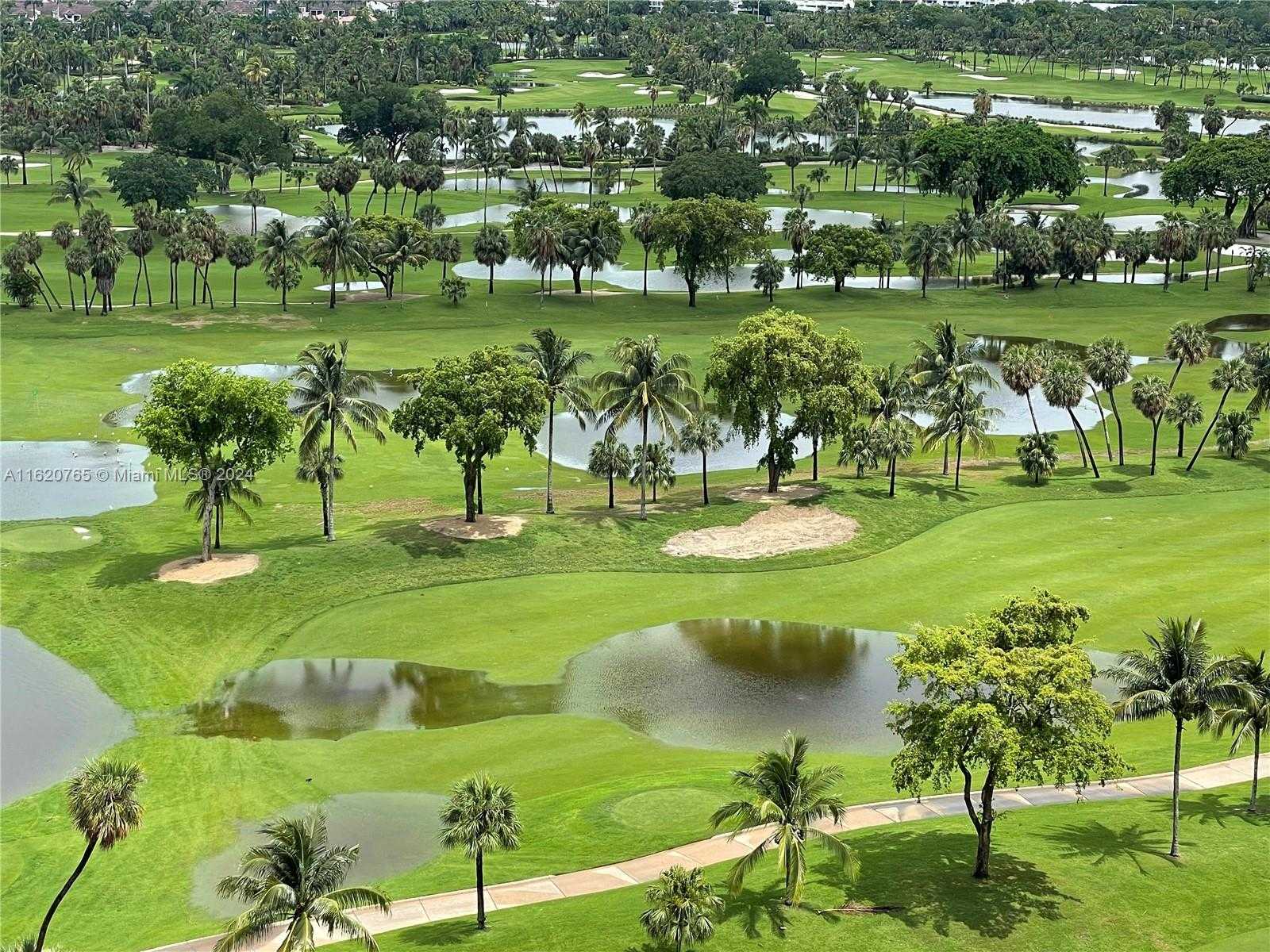 Small Image of 20379 WEST COUNTRY CLUB DR #1836, Aventura Number 5