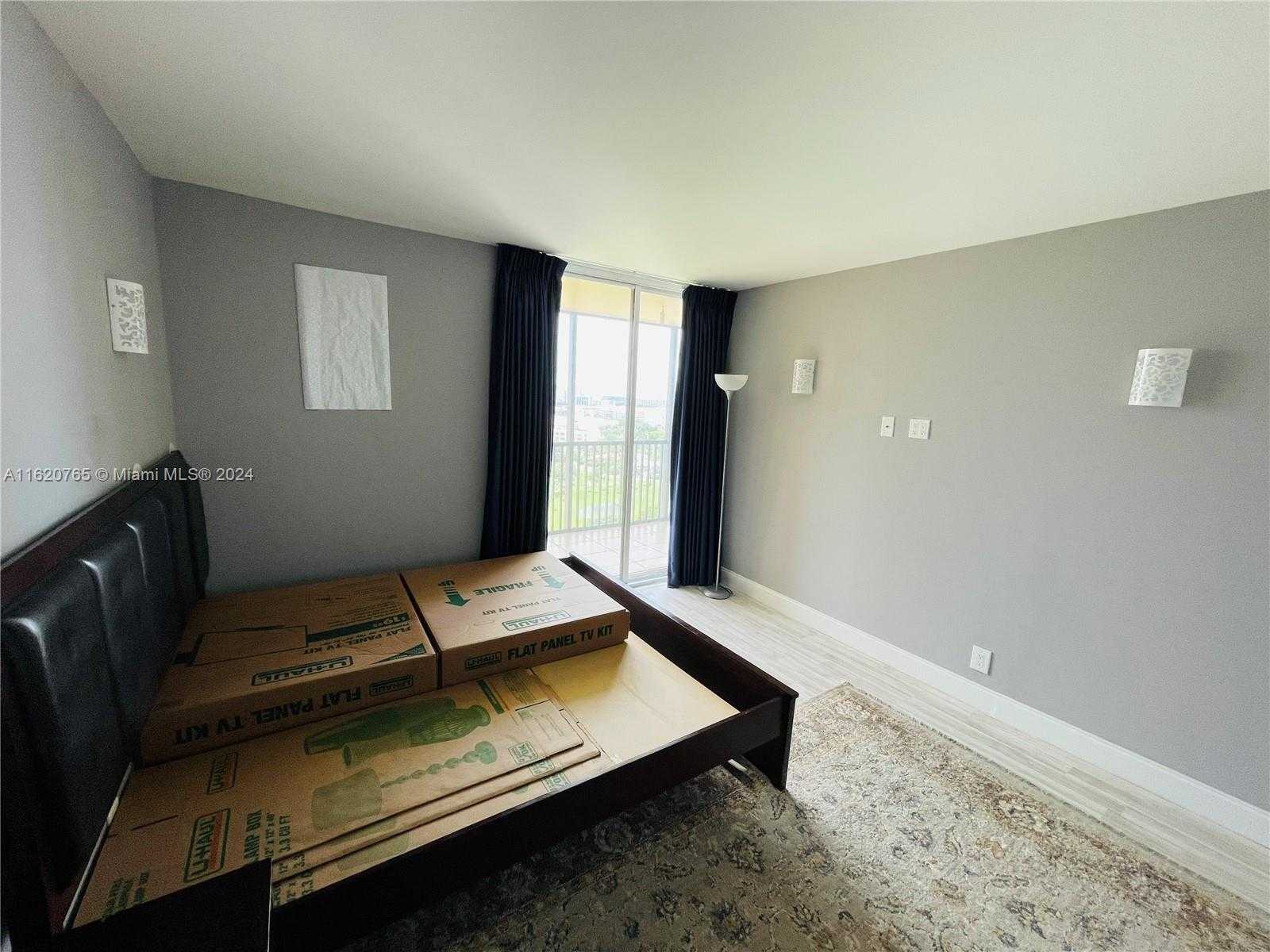 Small Image of 20379 WEST COUNTRY CLUB DR #1836, Aventura Number 7