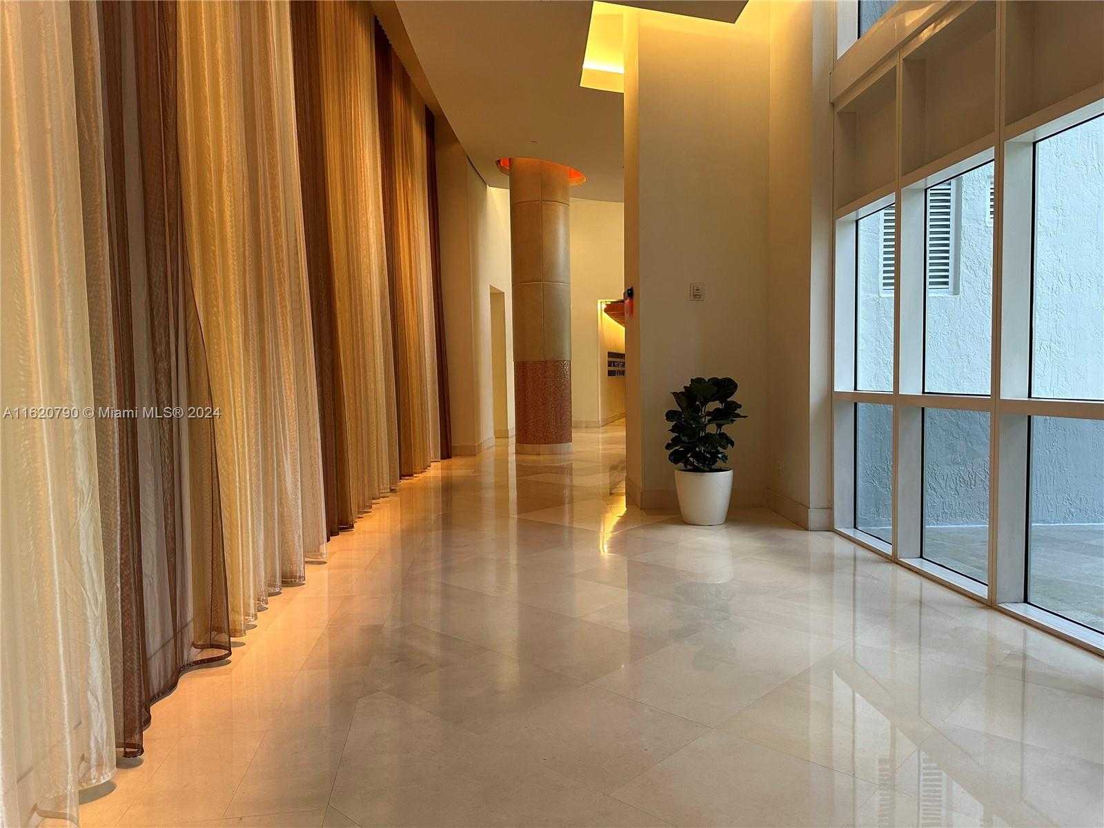 Small Image of 400 ALTON RD #1509, Miami Beach Number 15