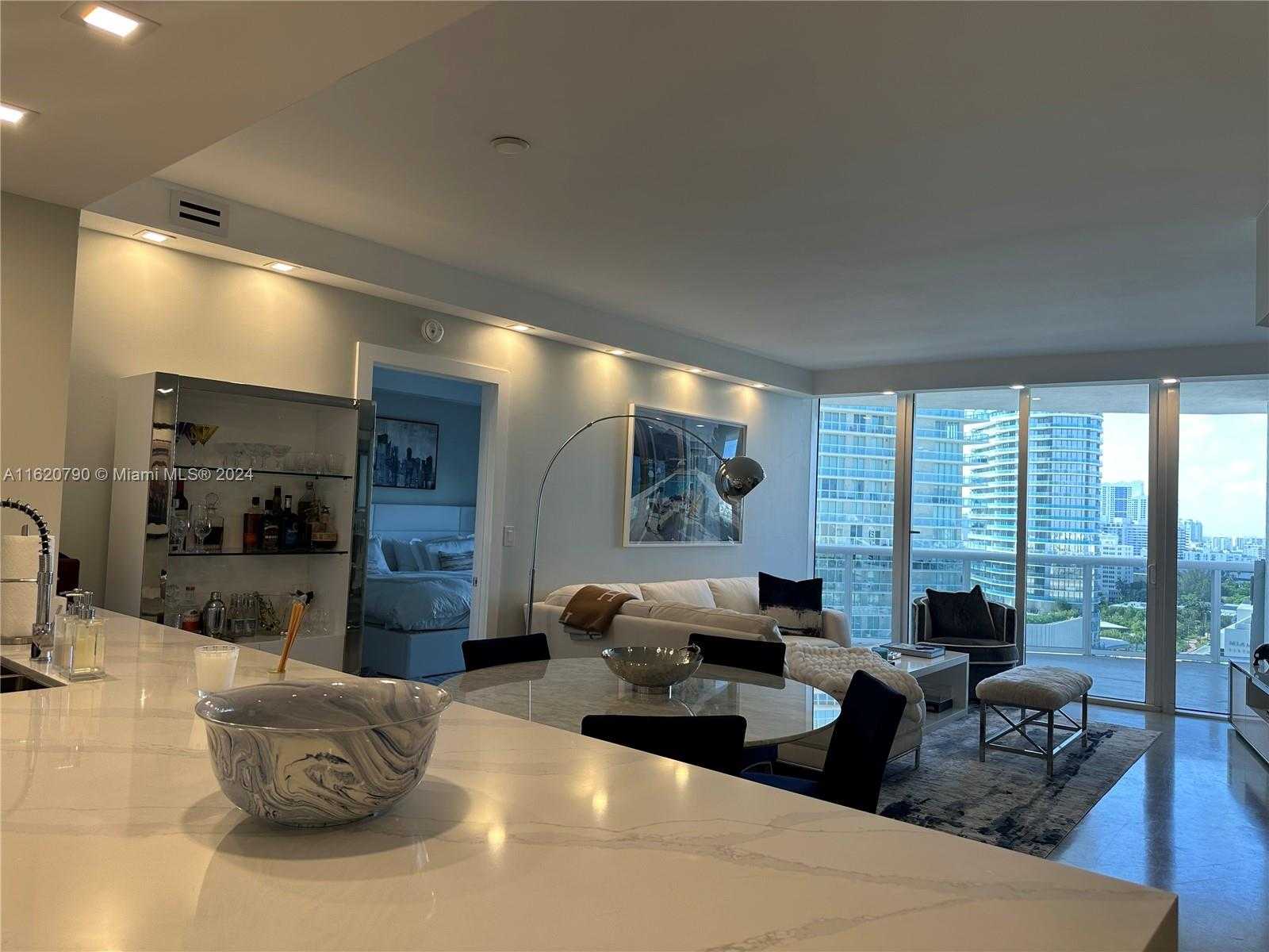 Small Image of 400 ALTON RD #1509, Miami Beach Number 25