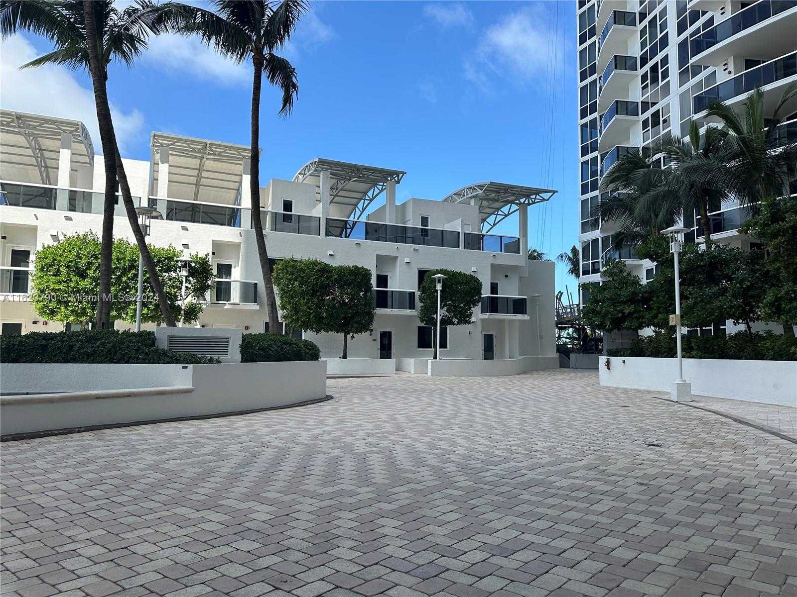 Small Image of 400 ALTON RD #1509, Miami Beach Number 3