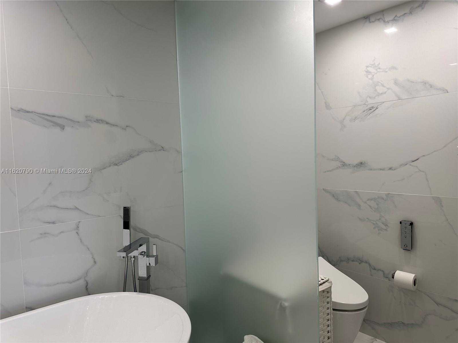 Small Image of 400 ALTON RD #1509, Miami Beach Number 46