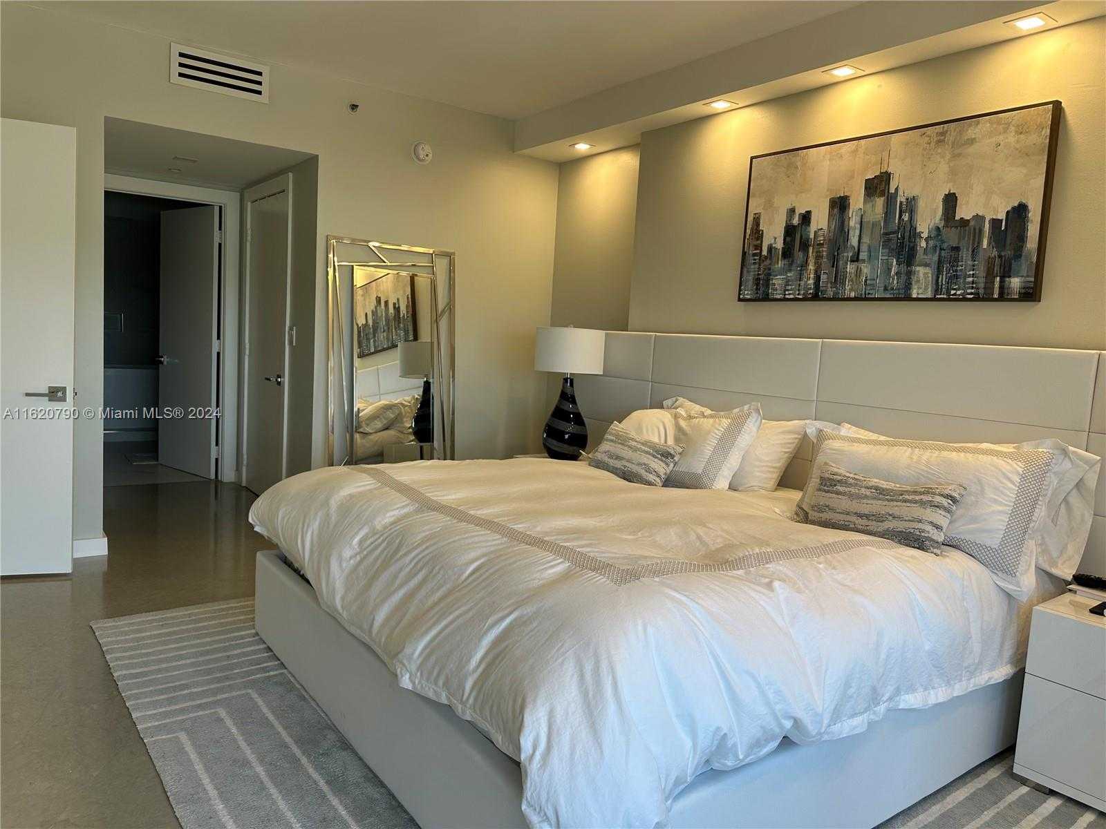 Small Image of 400 ALTON RD #1509, Miami Beach Number 50