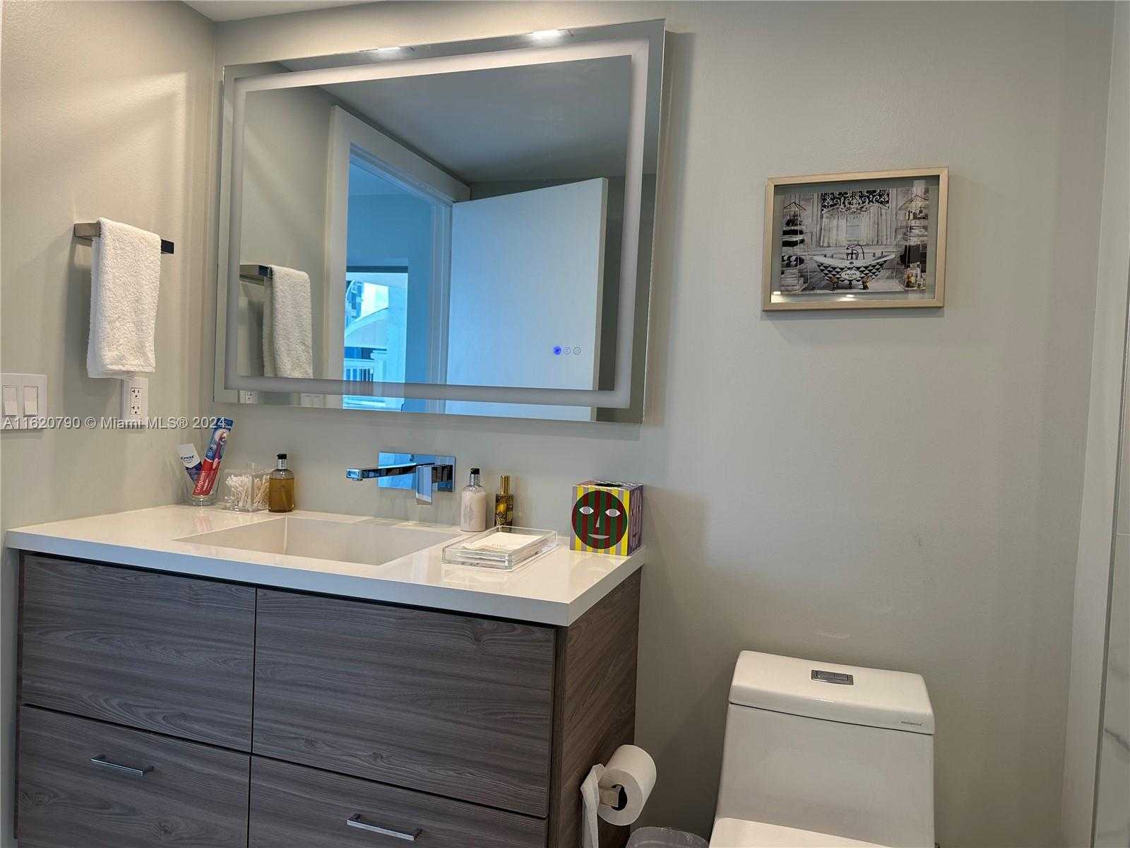 Small Image of 400 ALTON RD #1509, Miami Beach Number 52