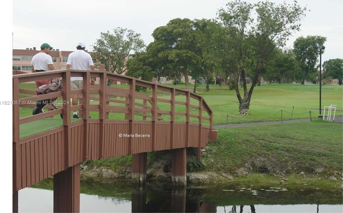 Small Image of 9621 SUNRISE LAKES BLVD #302, Sunrise Number 41