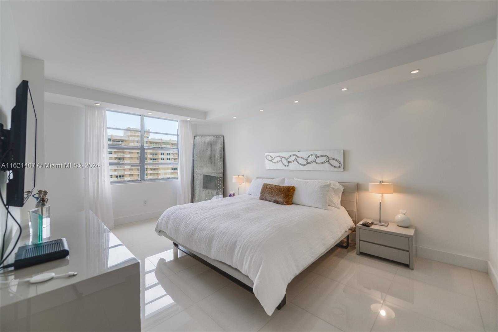 Small Image of 1950 SOUTH OCEAN DR #19G, Hallandale Beach Number 14