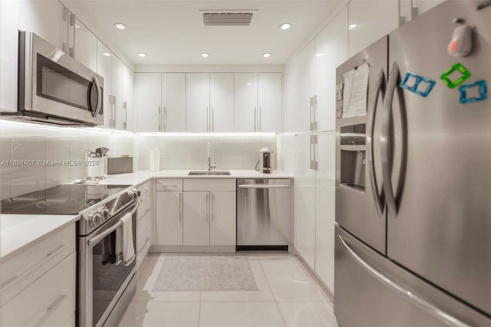 Small Image of 1950 SOUTH OCEAN DR #19G, Hallandale Beach Number 9