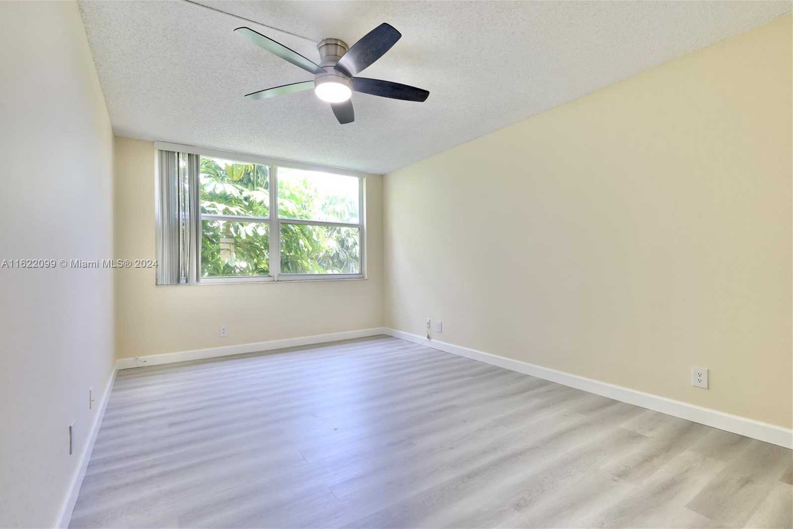 Small Image of 6870 ROYAL PALM BLVD #210M, Margate Number 10