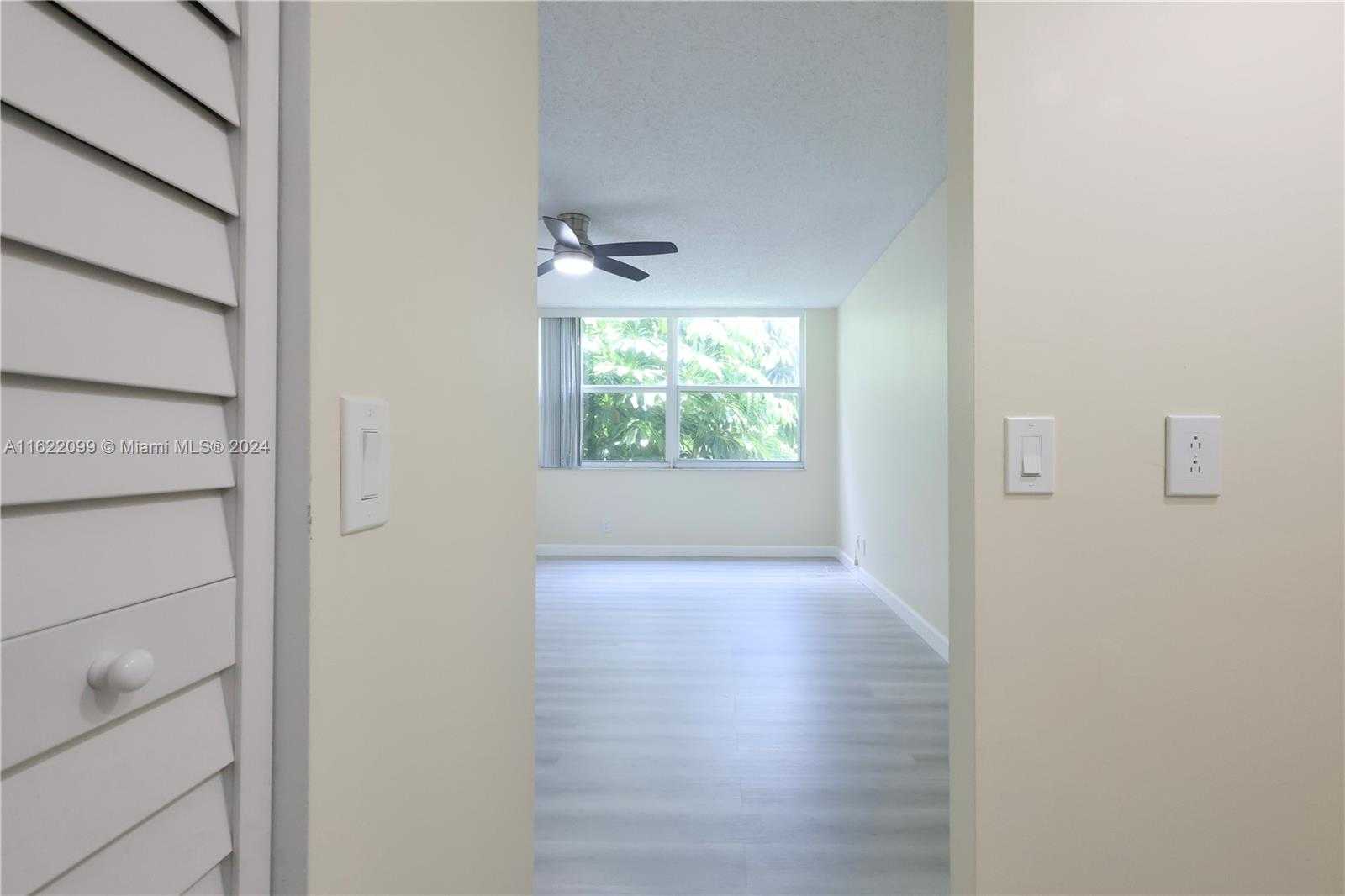 Small Image of 6870 ROYAL PALM BLVD #210M, Margate Number 11