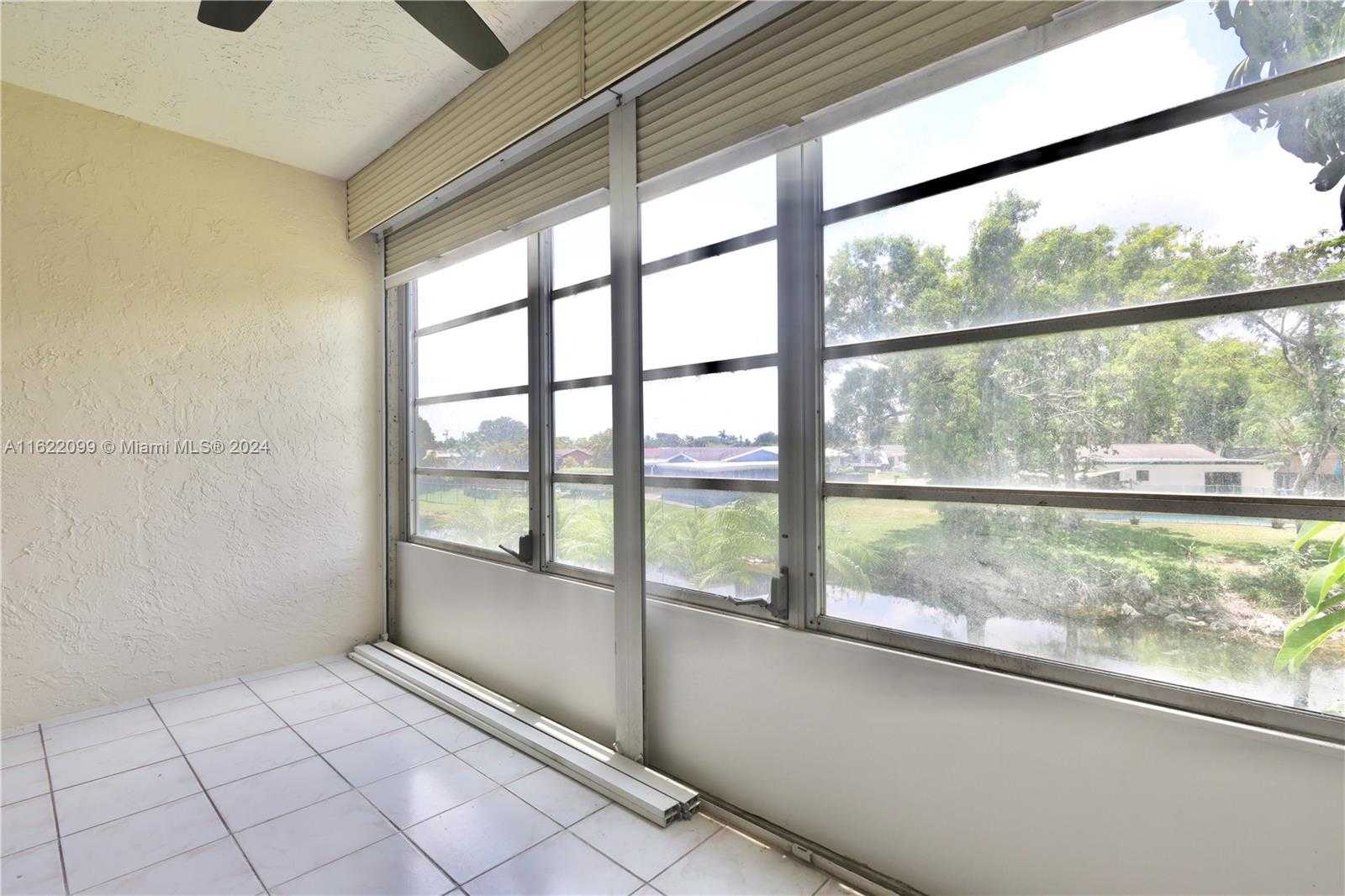 Small Image of 6870 ROYAL PALM BLVD #210M, Margate Number 20