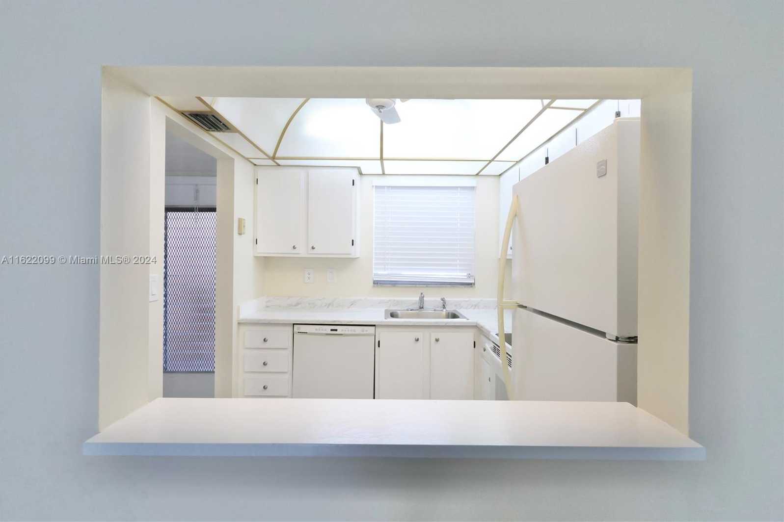 Small Image of 6870 ROYAL PALM BLVD #210M, Margate Number 7