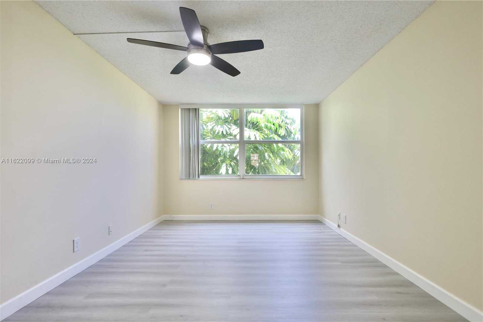 Small Image of 6870 ROYAL PALM BLVD #210M, Margate Number 9