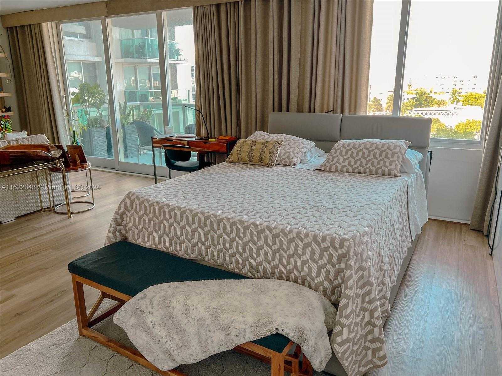 Small Image of 1000 WEST AVE #730, Miami Beach Number 3