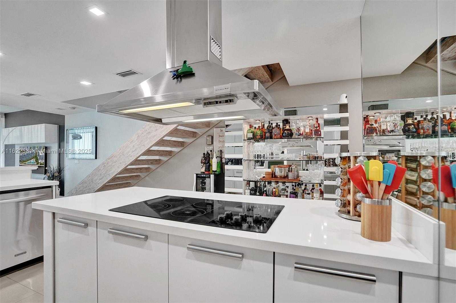 Small Image of 2950 NORTH EAST 188TH ST #325, Aventura Number 18