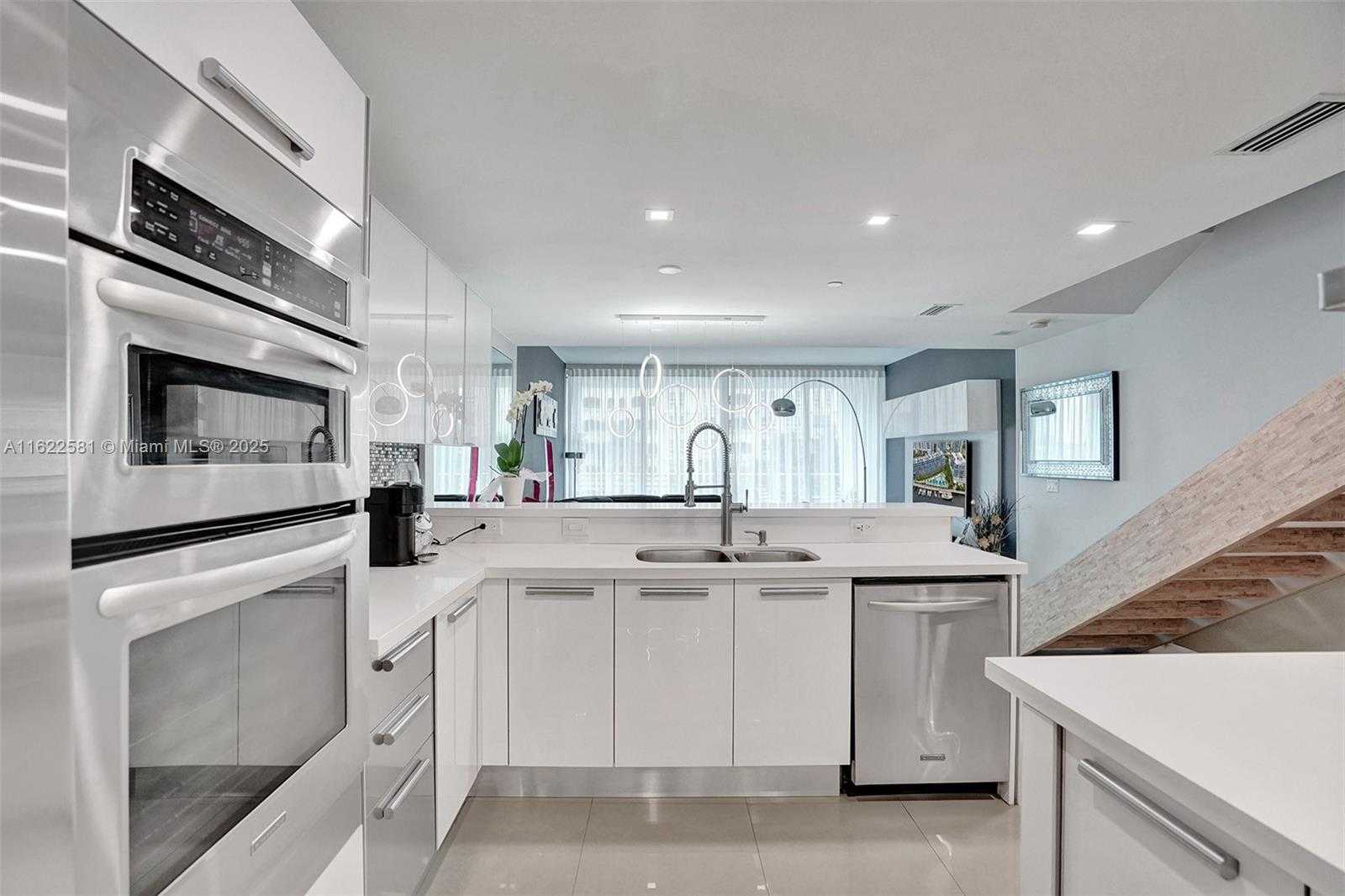Small Image of 2950 NORTH EAST 188TH ST #325, Aventura Number 19