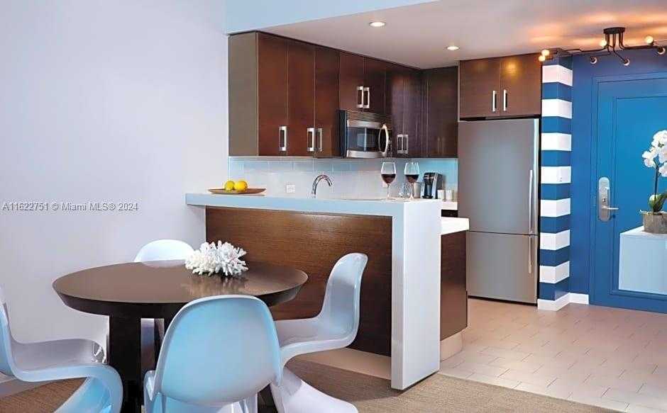 Small Image of 17315 Collins Ave, Sunny Isles Beach, FL 33160, USA Number 7