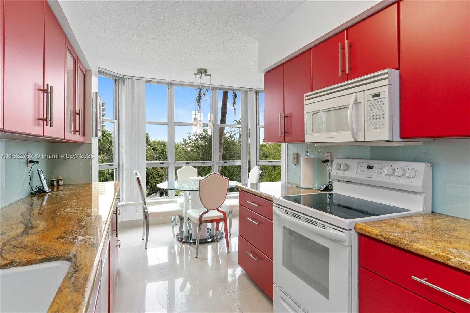 Small Image of 3600 MYSTIC POINTE DR #407, Aventura Number 13