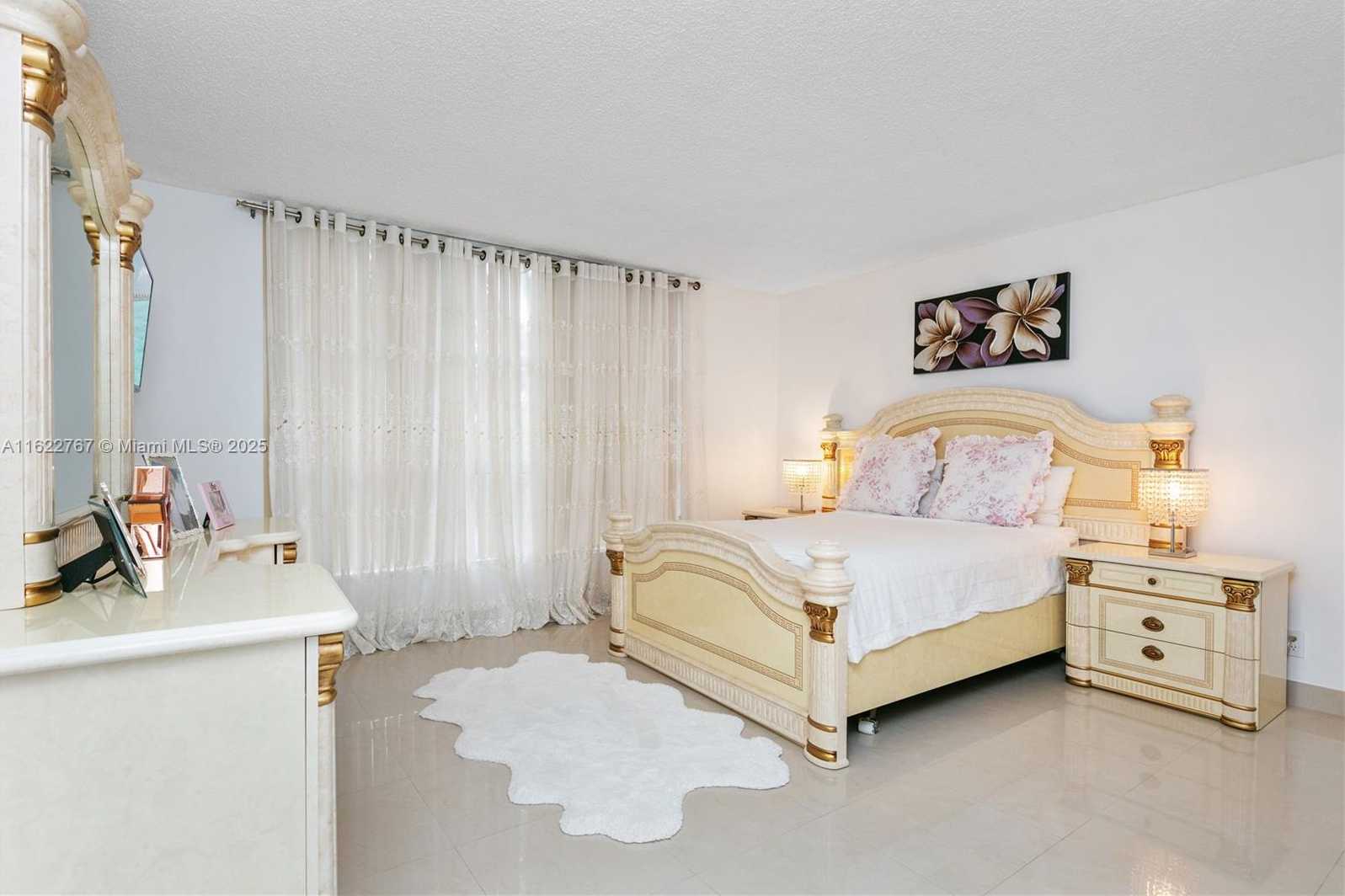 Small Image of 3600 MYSTIC POINTE DR #407, Aventura Number 27