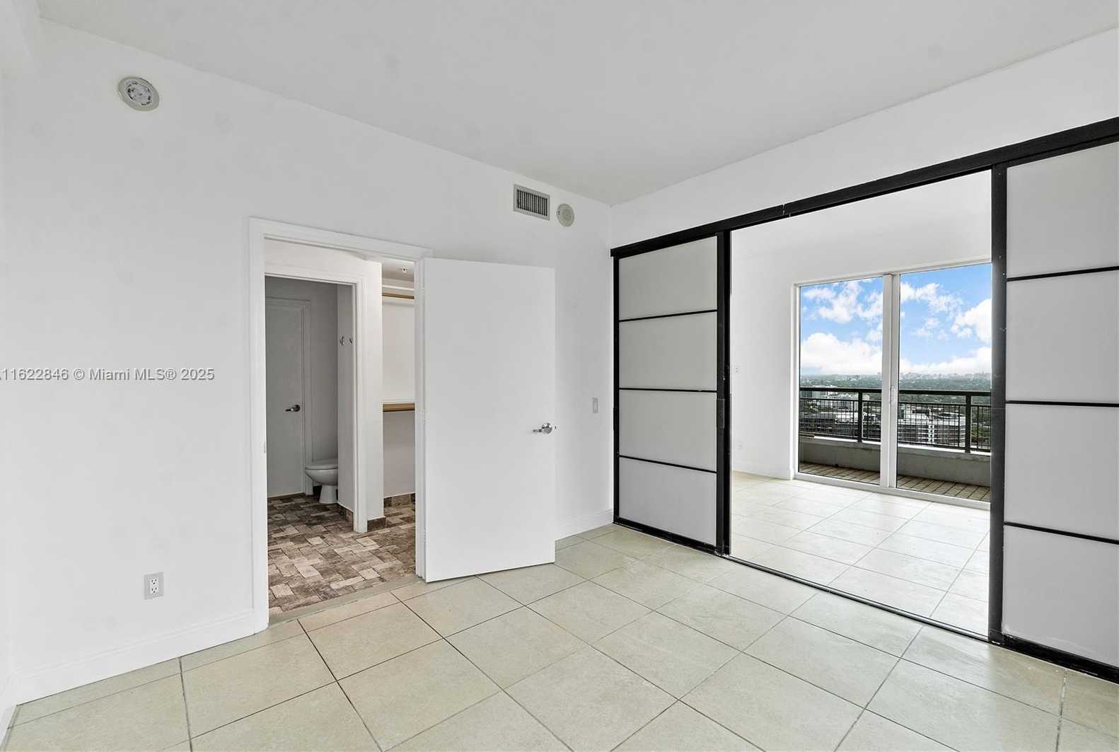 Small Image of 60 SOUTH WEST 13TH ST #1921, Miami Number 12
