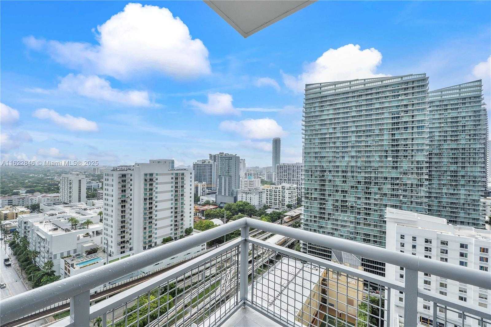 Small Image of 60 SOUTH WEST 13TH ST #1921, Miami Number 6