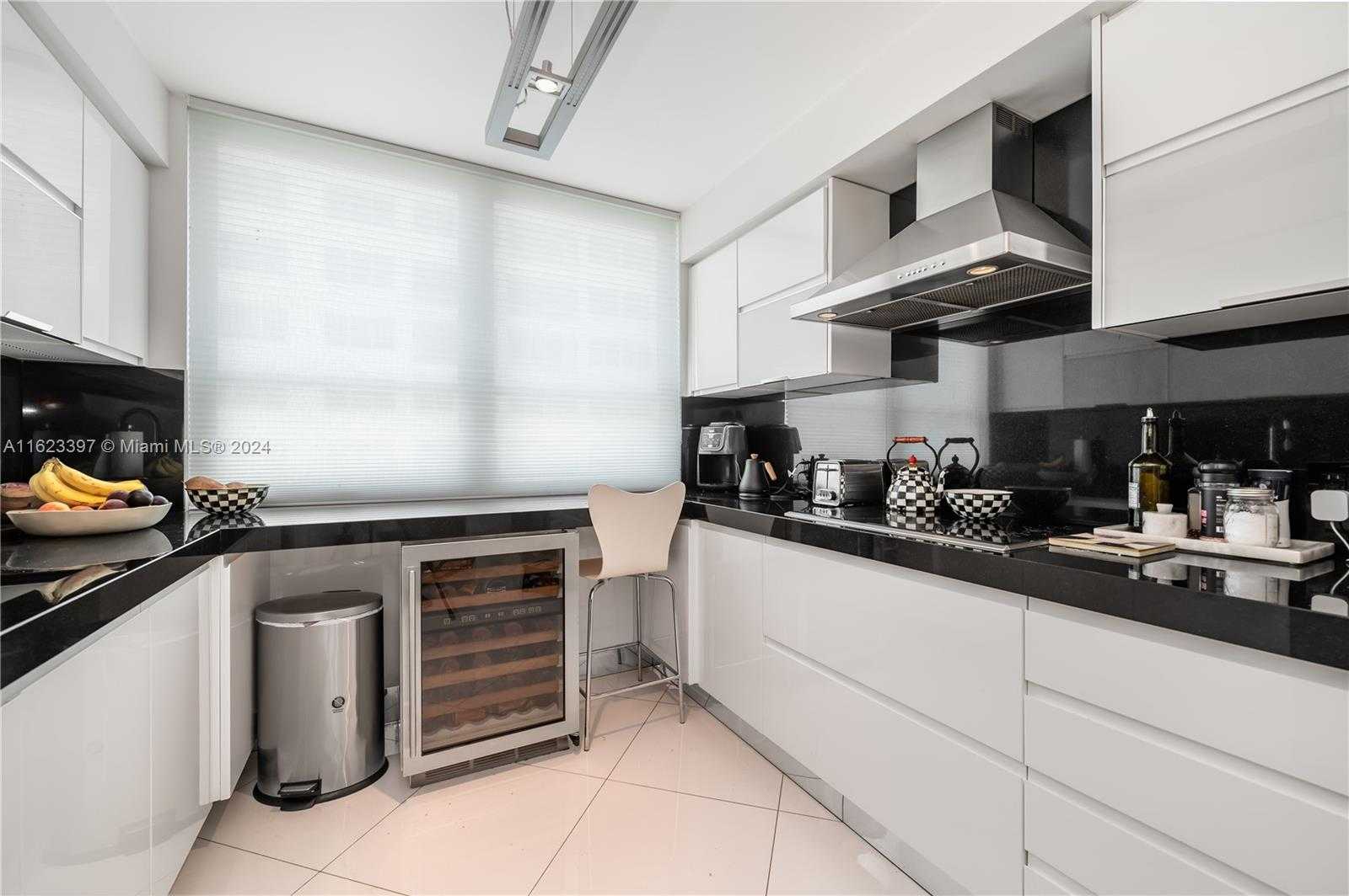 Small Image of 5025 COLLINS AVE #903, Miami Beach Number 16