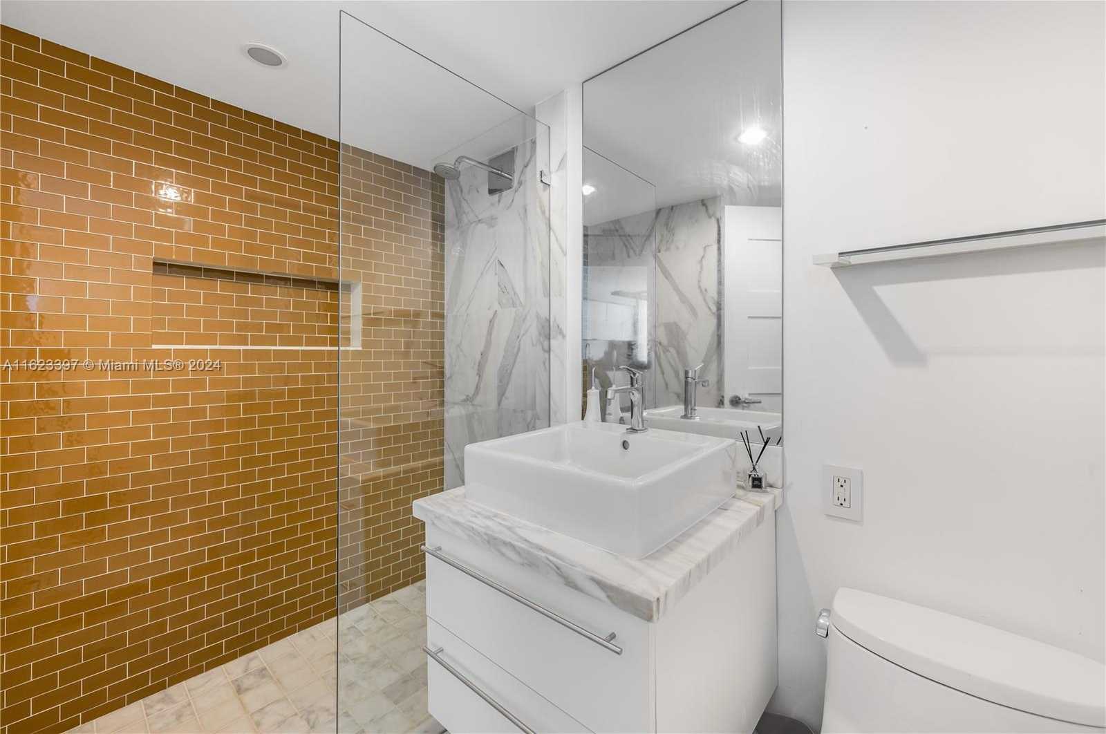 Small Image of 5025 COLLINS AVE #903, Miami Beach Number 20