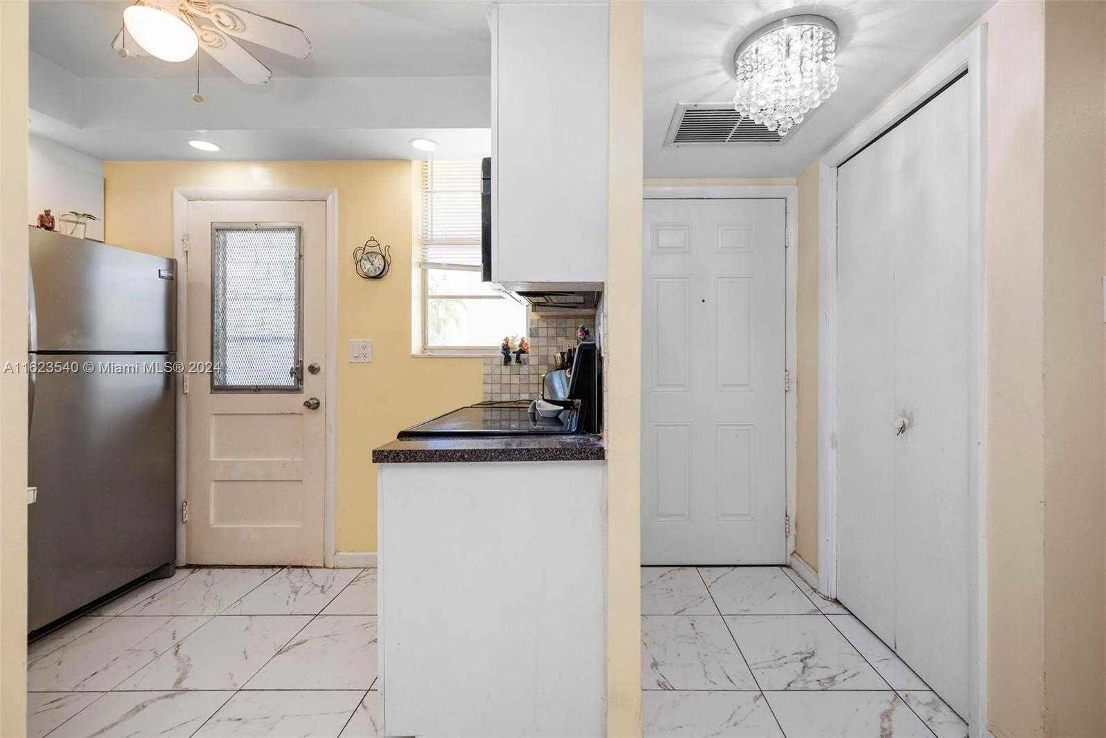 Small Image of 2999 POINT EAST DR #C109, Aventura Number 11