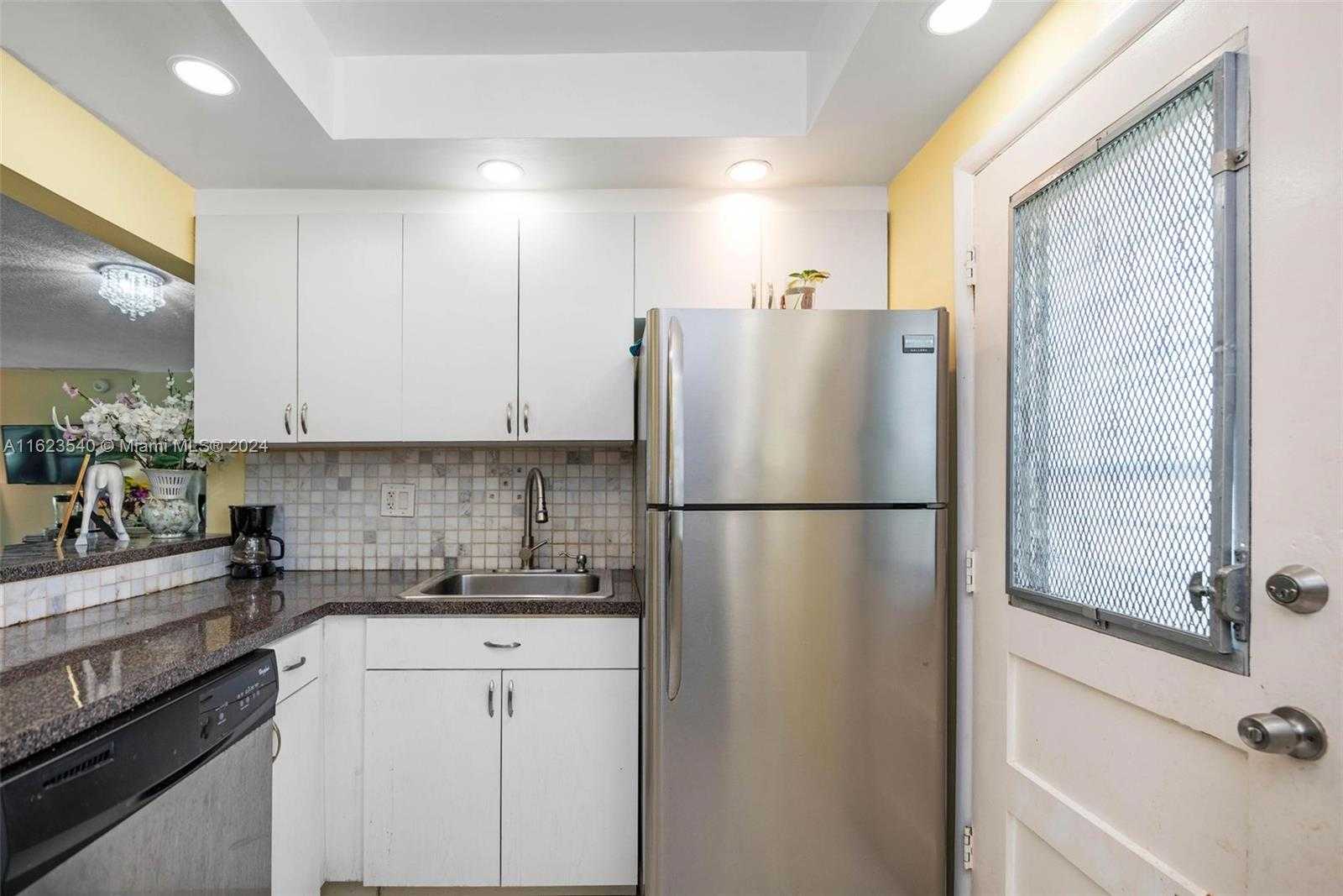 Small Image of 2999 POINT EAST DR #C109, Aventura Number 13