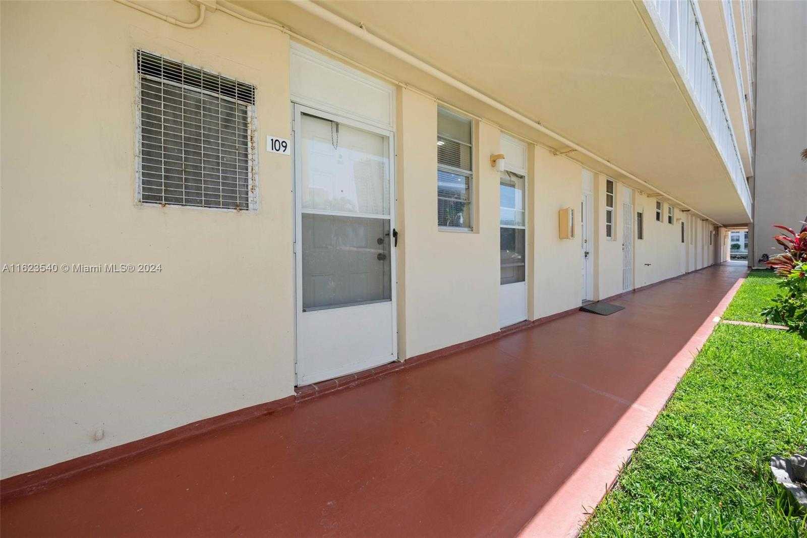 Small Image of 2999 POINT EAST DR #C109, Aventura Number 17