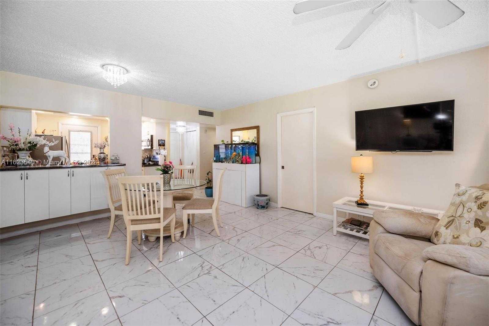 Small Image of 2999 POINT EAST DR #C109, Aventura Number 4