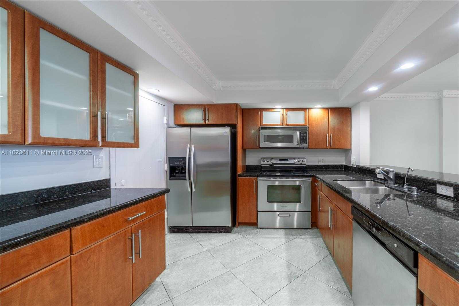 Small Image of 3800 SOUTH OCEAN DR #801, Hollywood Number 2