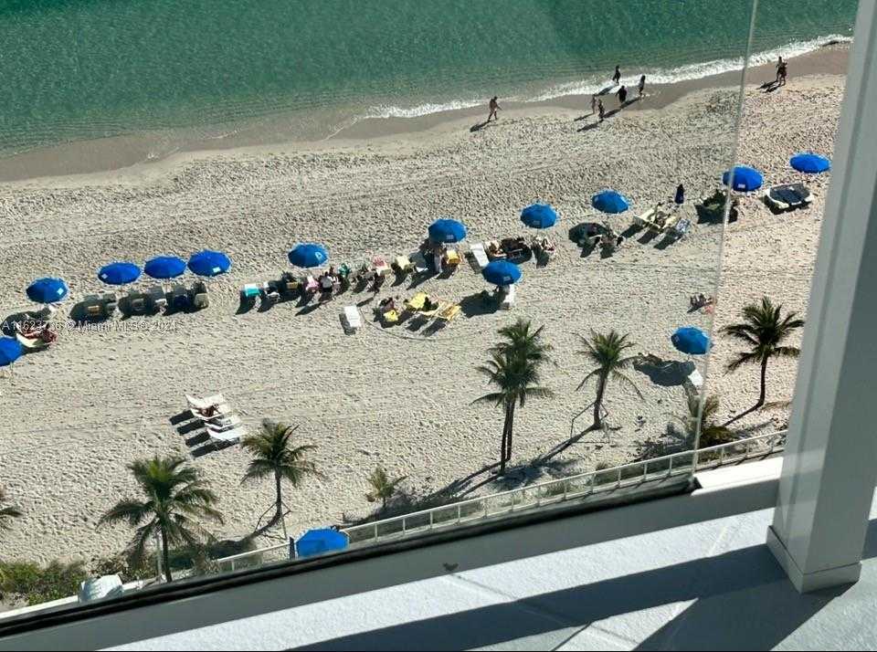 Small Image of 2030 SOUTH OCEAN DR #2220, Hallandale Beach Number 12