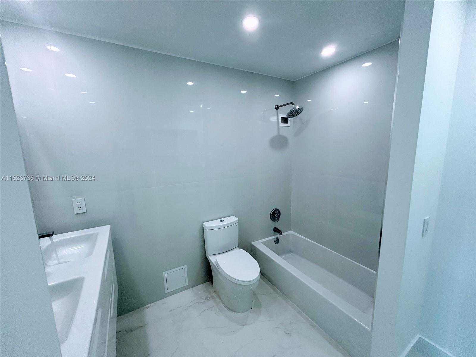 Small Image of 2030 SOUTH OCEAN DR #2220, Hallandale Beach Number 37