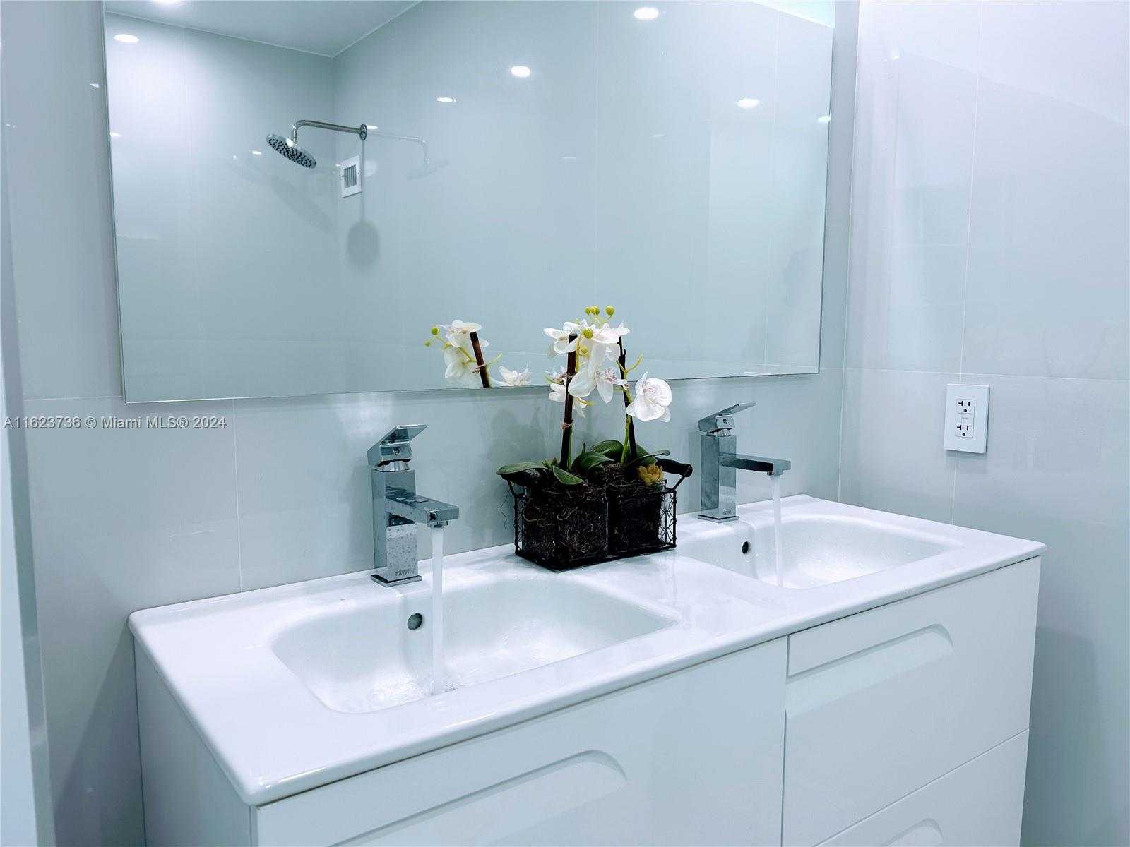 Small Image of 2030 SOUTH OCEAN DR #2220, Hallandale Beach Number 39