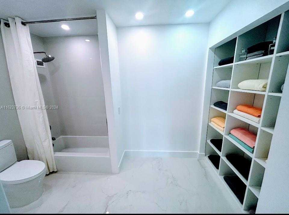 Small Image of 2030 SOUTH OCEAN DR #2220, Hallandale Beach Number 40