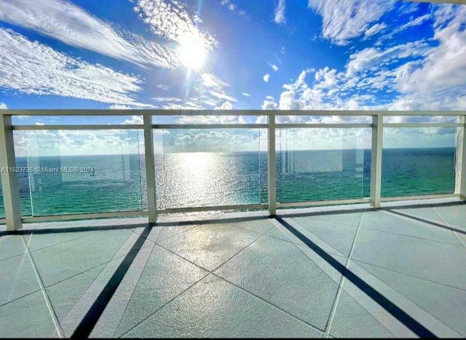 Small Image of 2030 SOUTH OCEAN DR #2220, Hallandale Beach Number 5